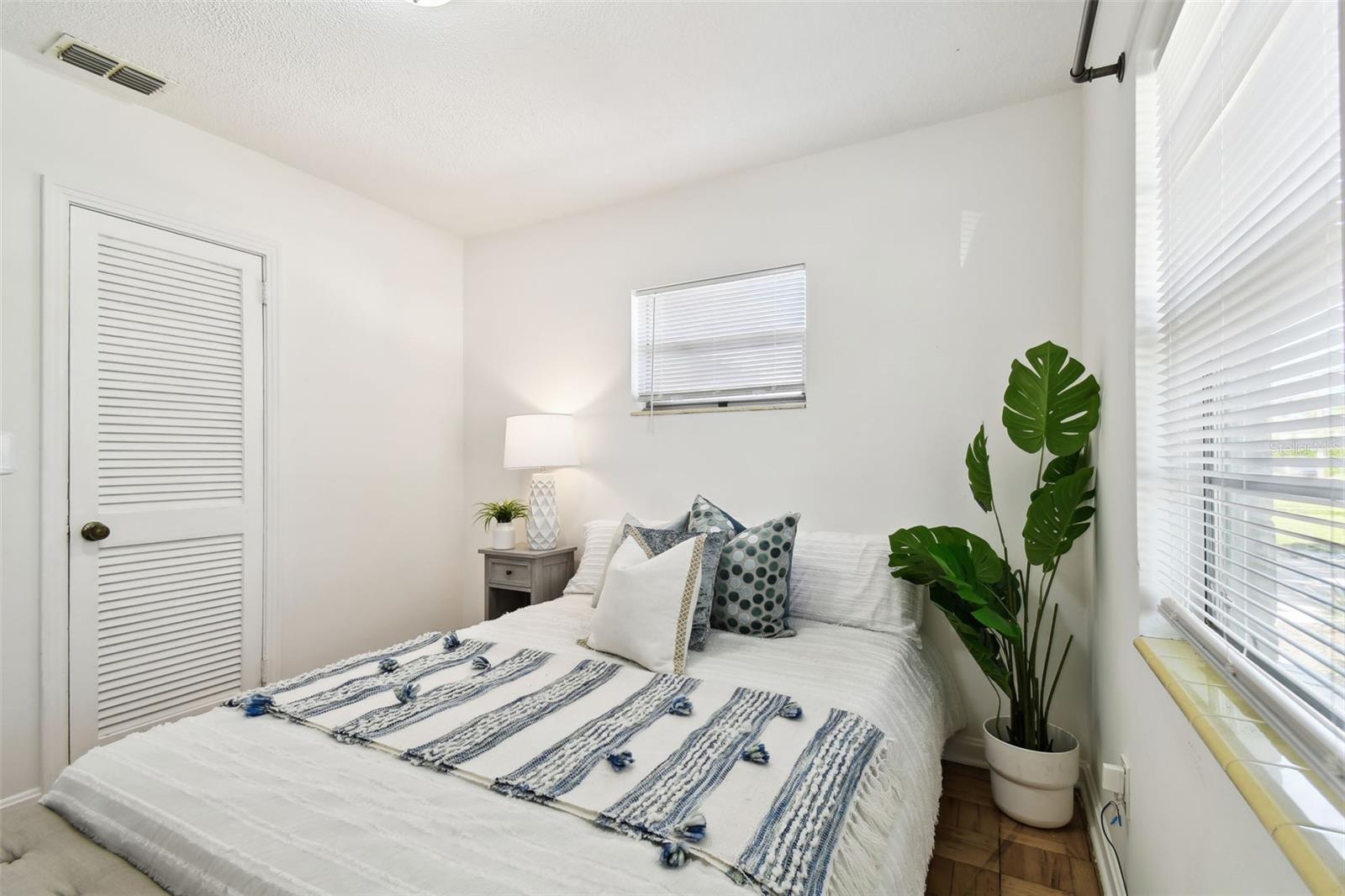 3818 W SAN MIGUEL ST