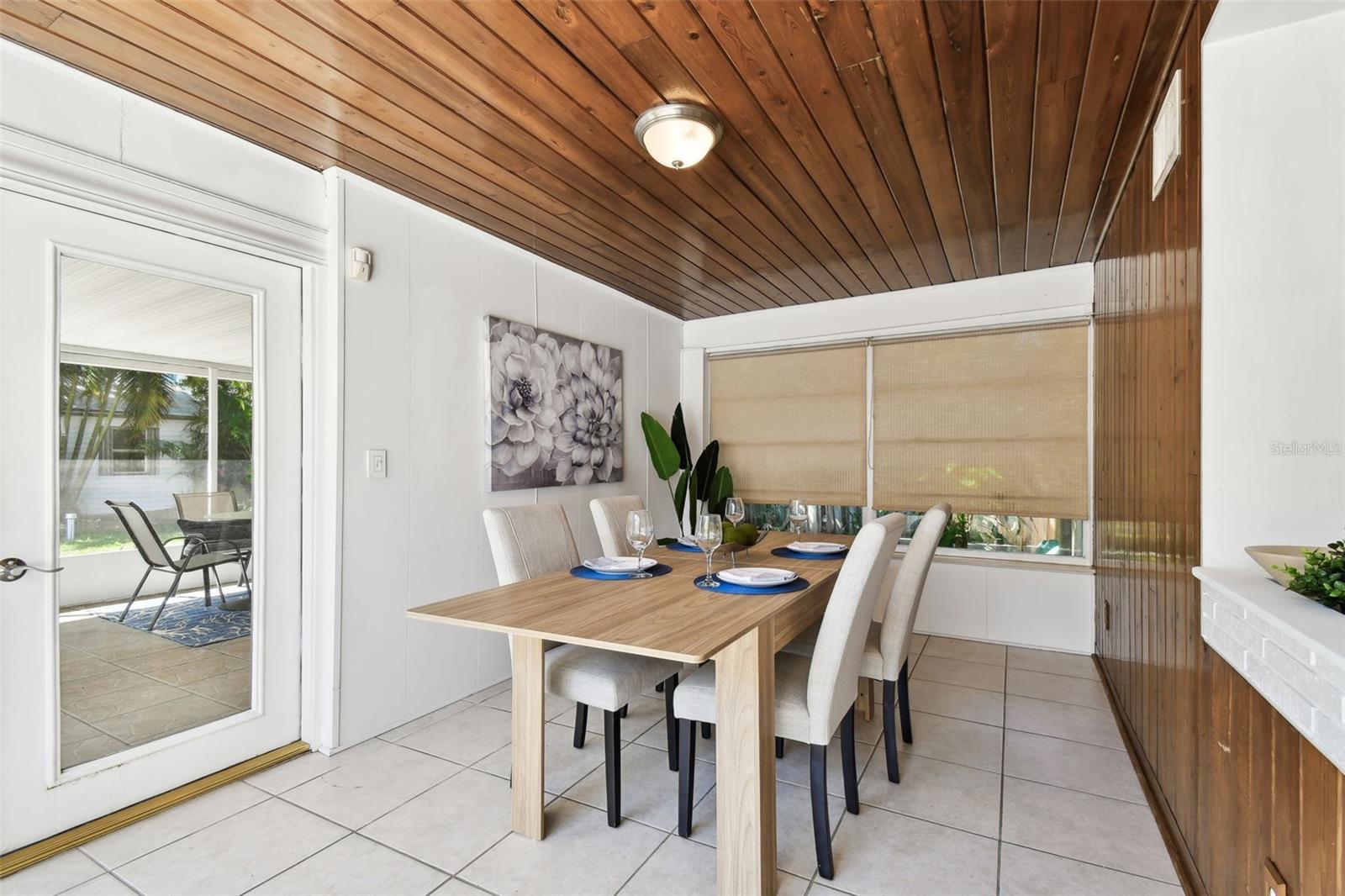 3818 W SAN MIGUEL ST