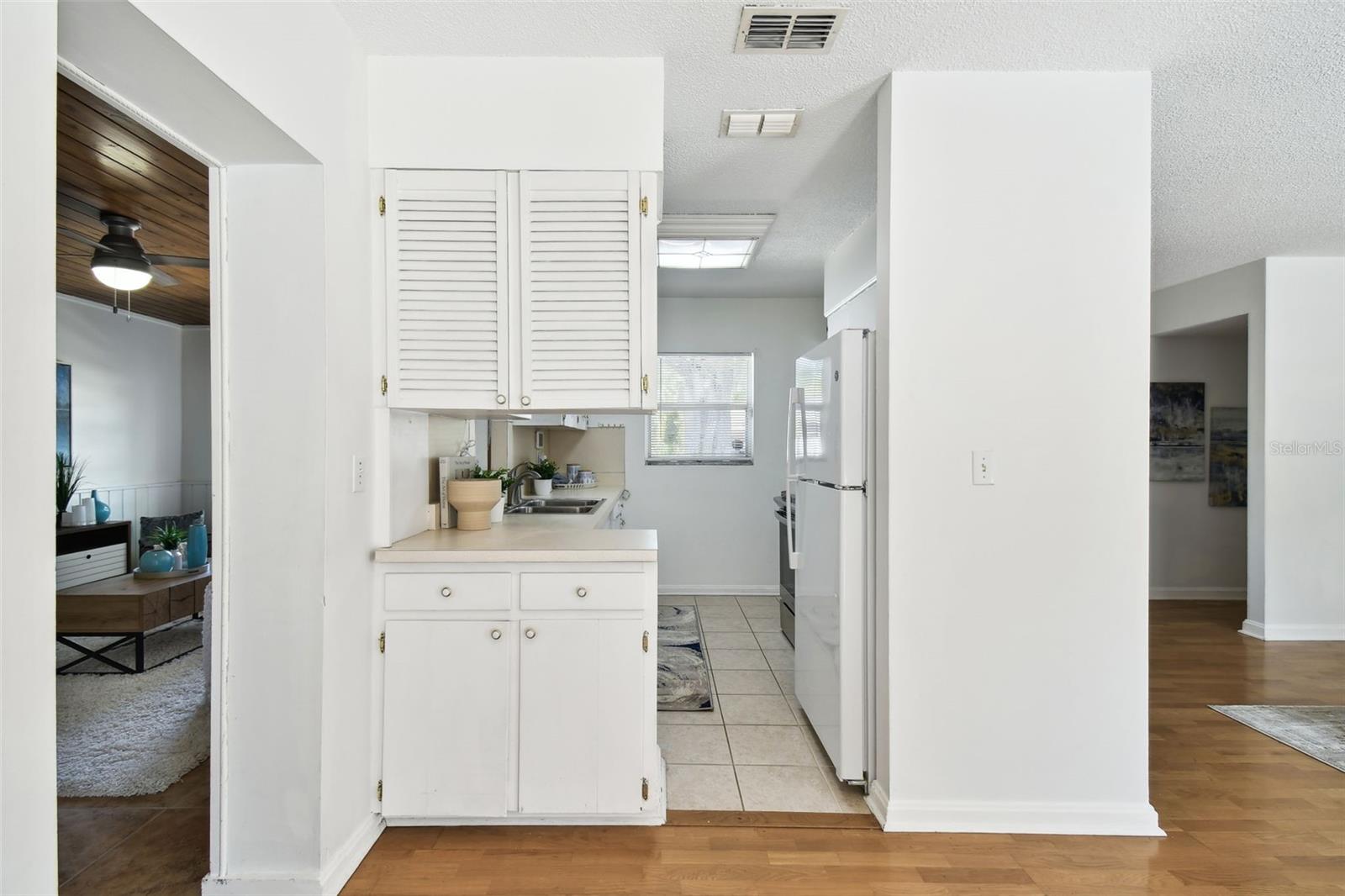 3818 W SAN MIGUEL ST