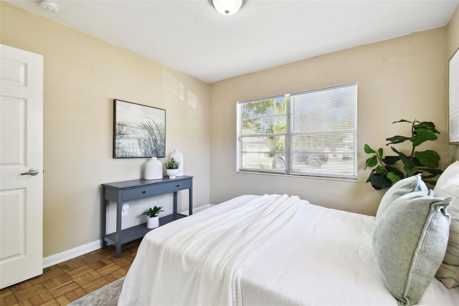 3818 W SAN MIGUEL ST