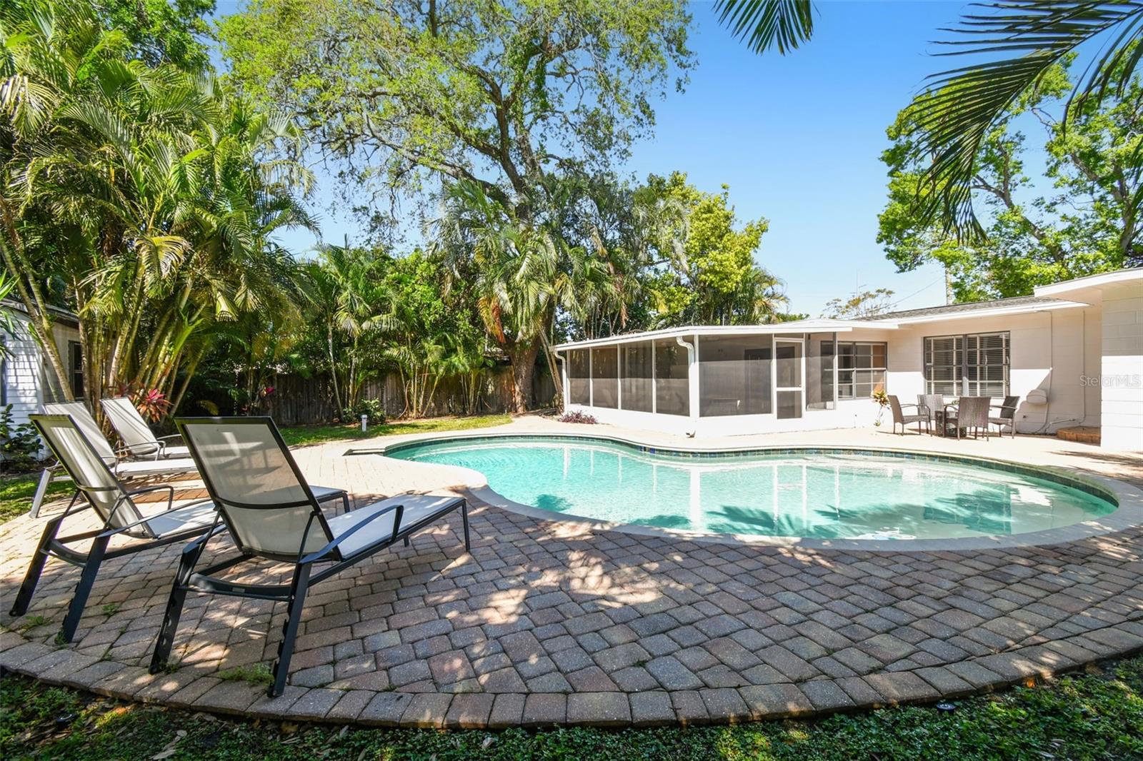 3818 W SAN MIGUEL ST