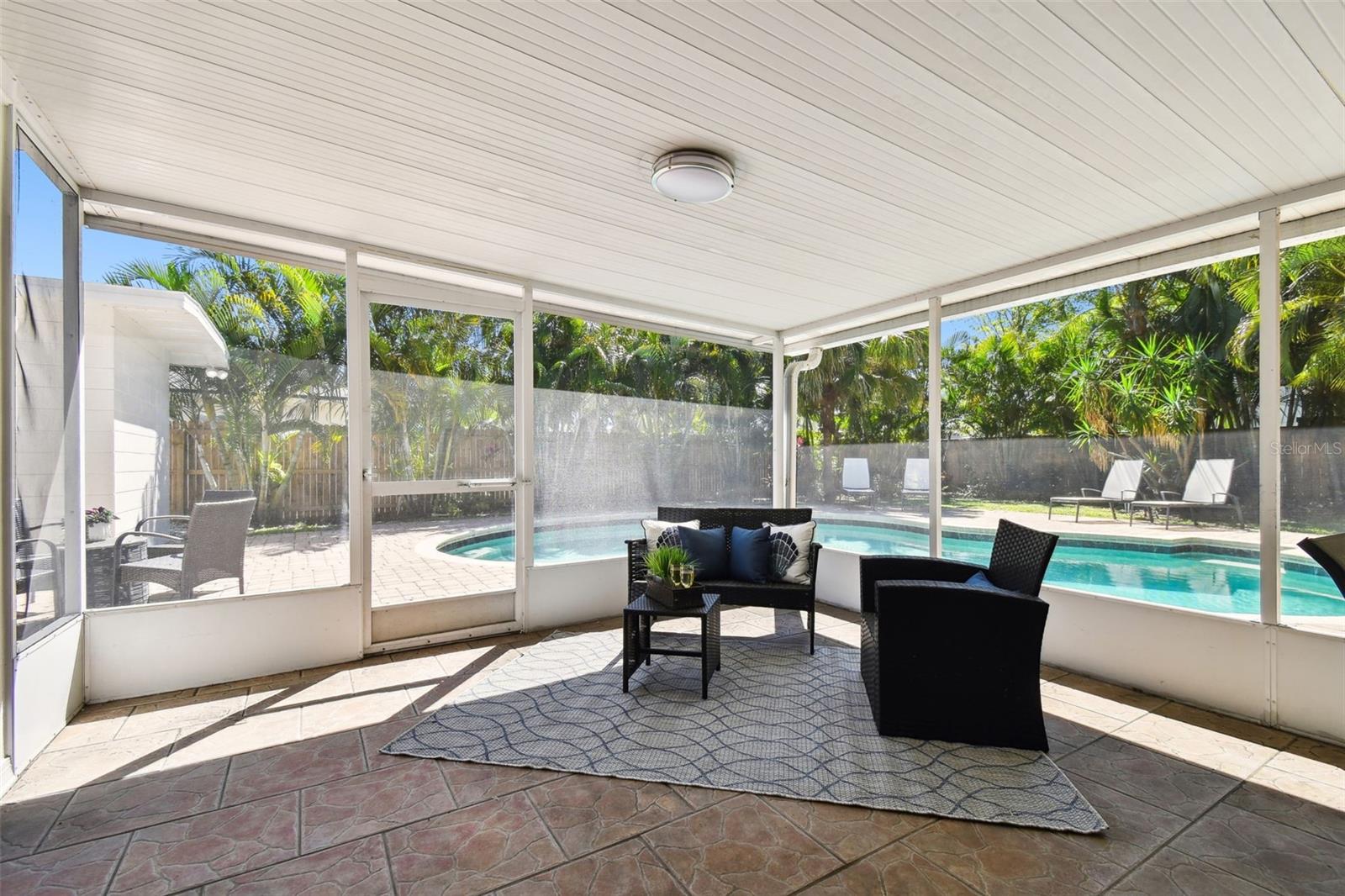 3818 W SAN MIGUEL ST