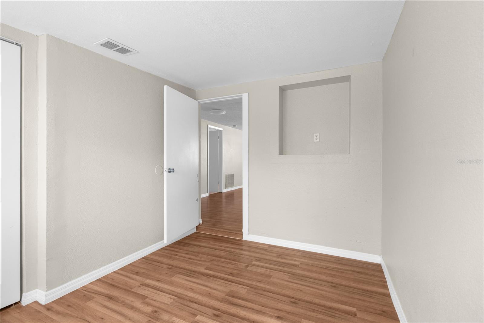 11902 OCEANSIDE DR