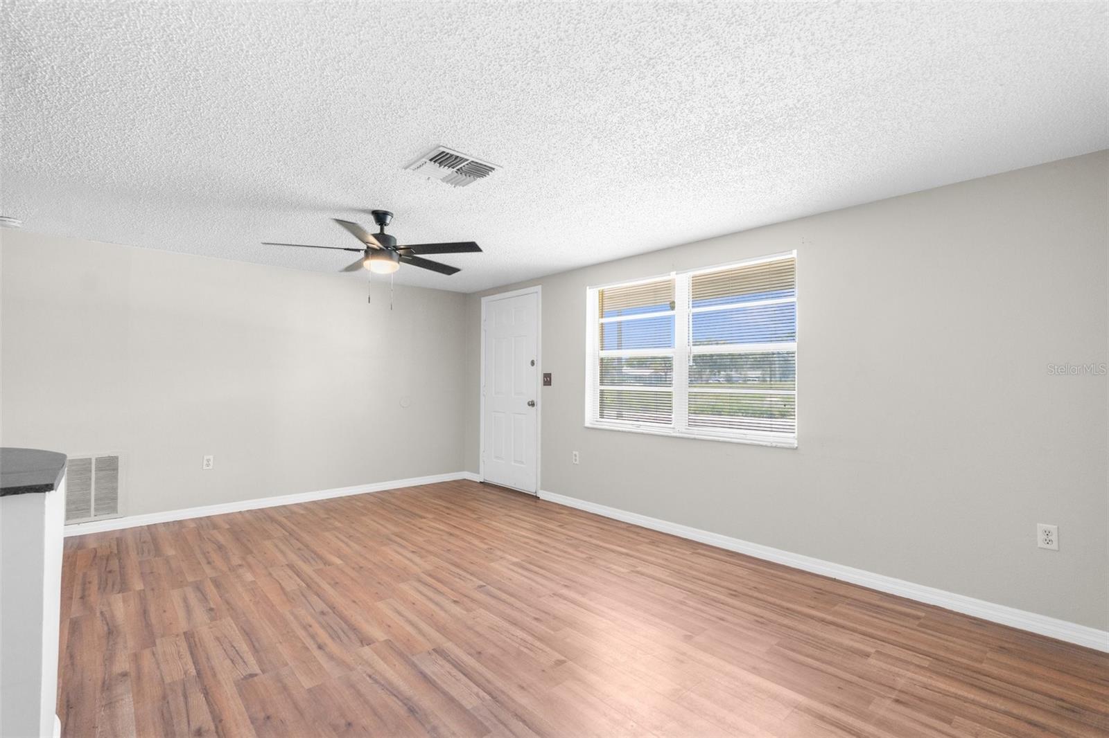 11902 OCEANSIDE DR
