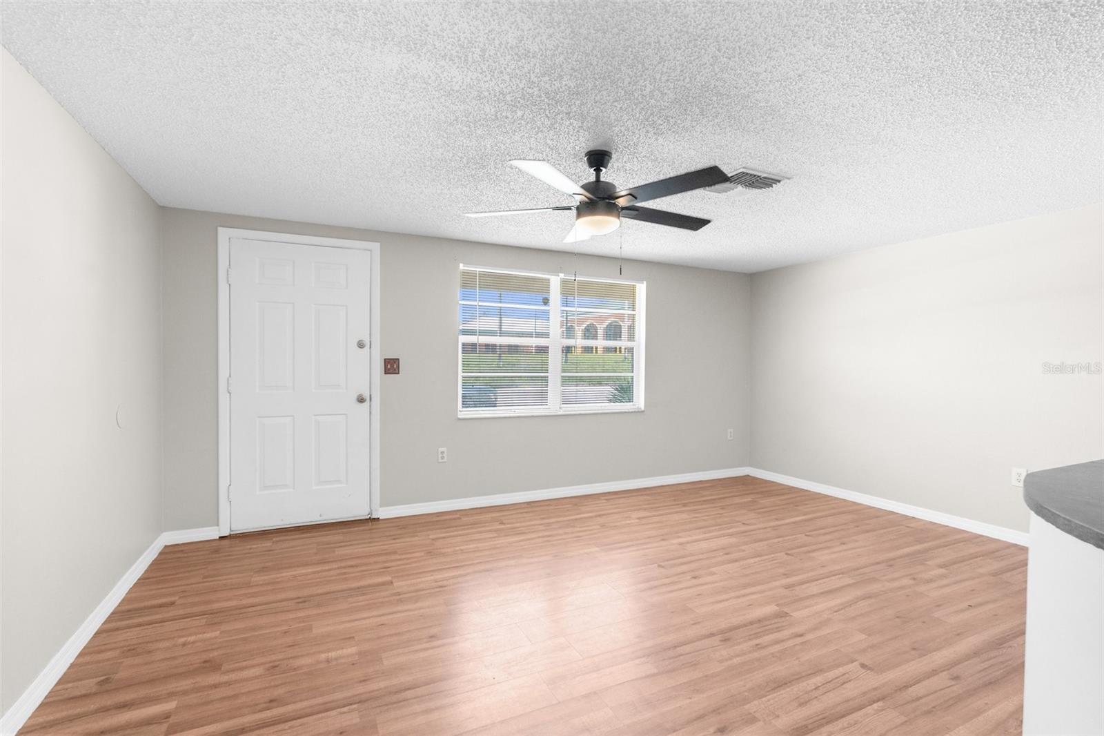 11902 OCEANSIDE DR