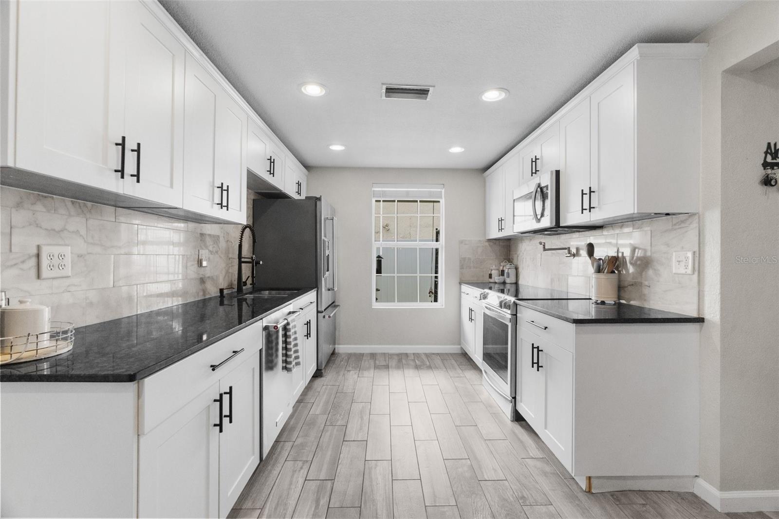 4324 ROYAL OAK LN