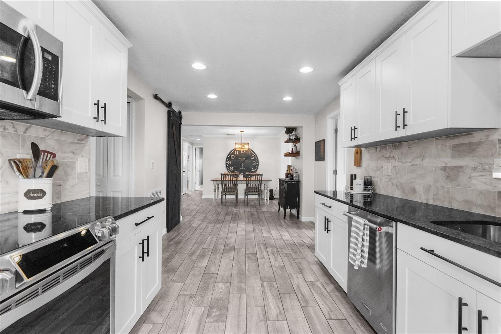 4324 ROYAL OAK LN