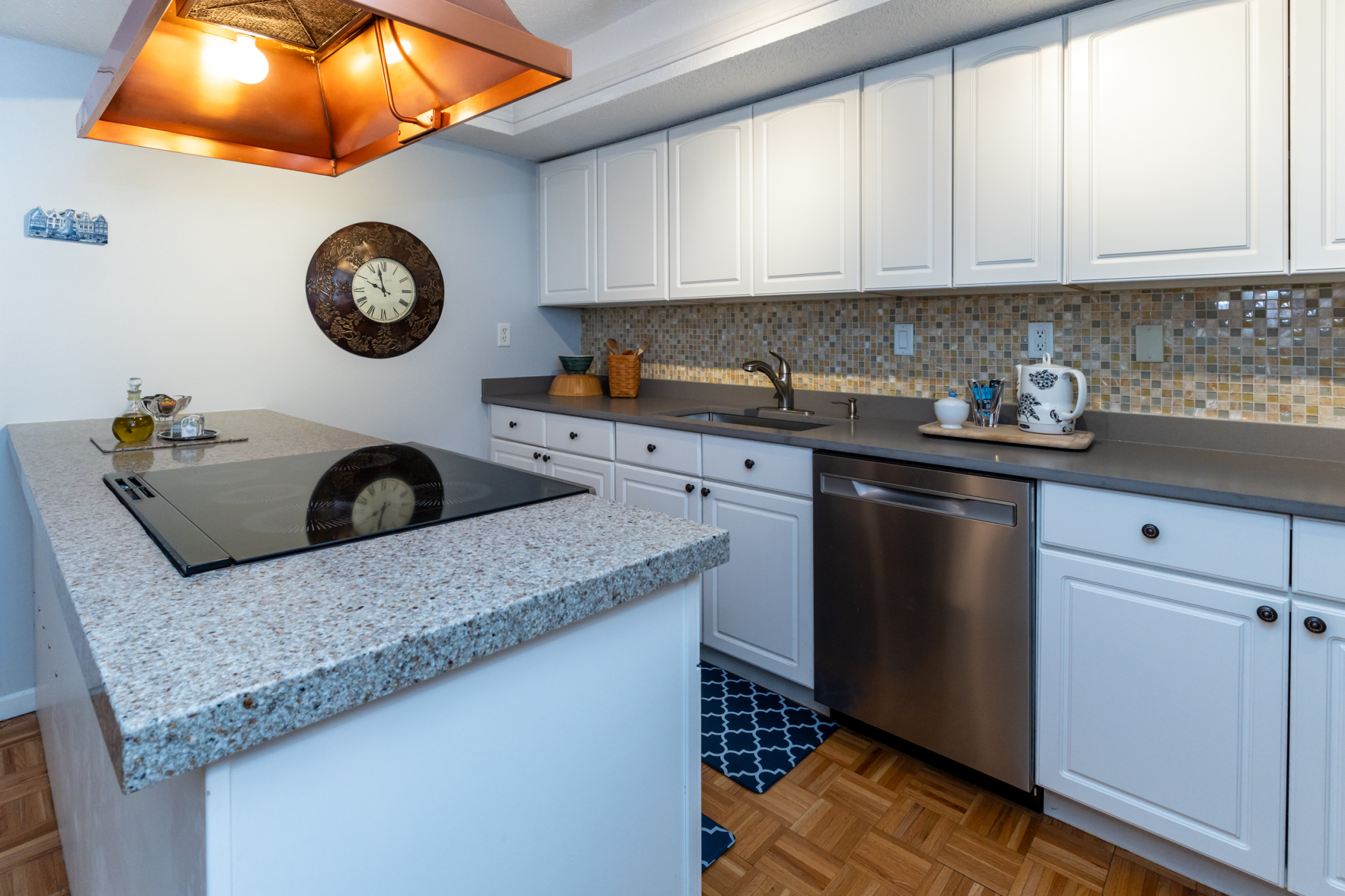 6308 Barrie Road Unit: 1D