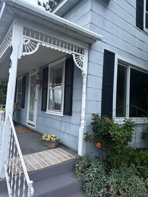 907 S 2nd Street