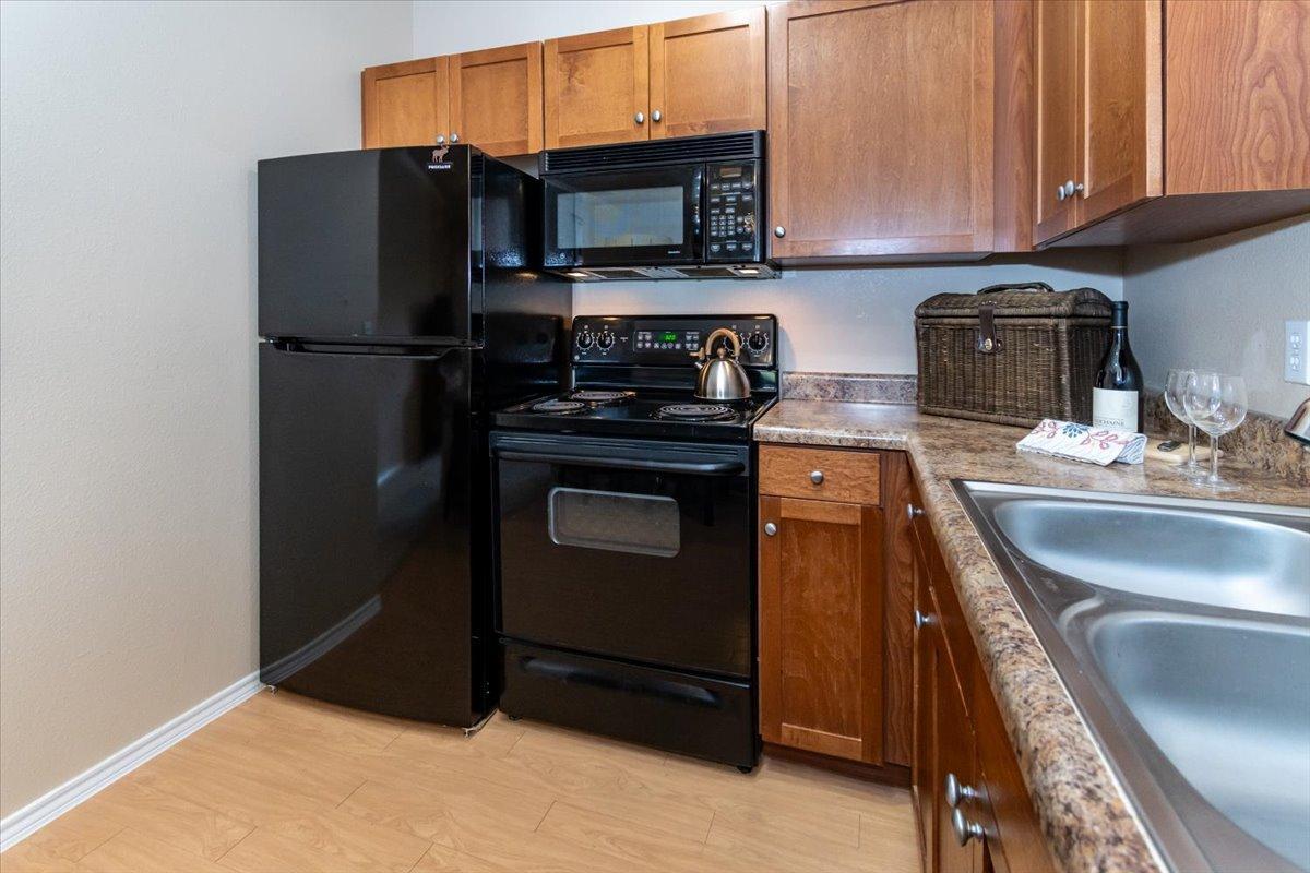 13580 Technology Drive Unit: 3319