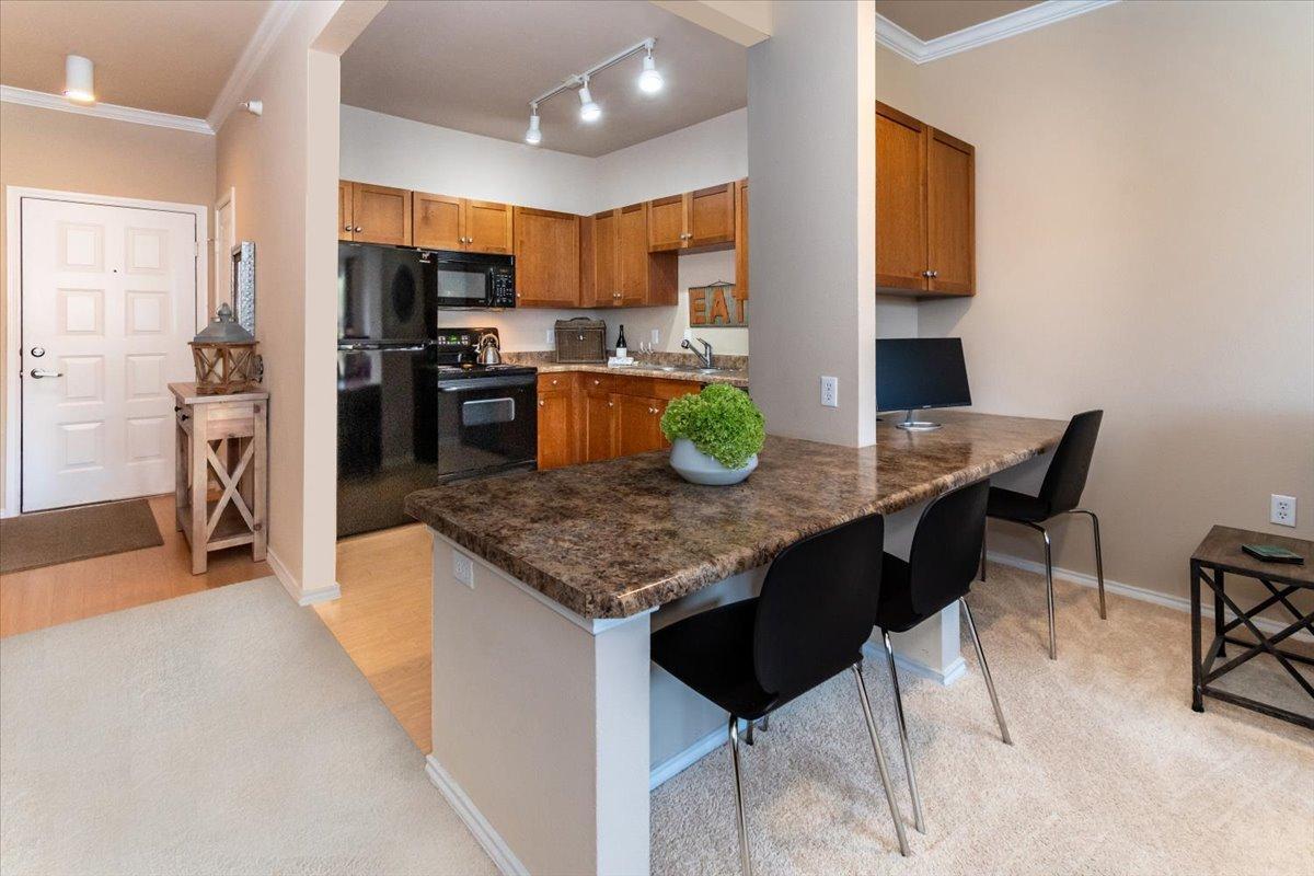 13580 Technology Drive Unit: 3319