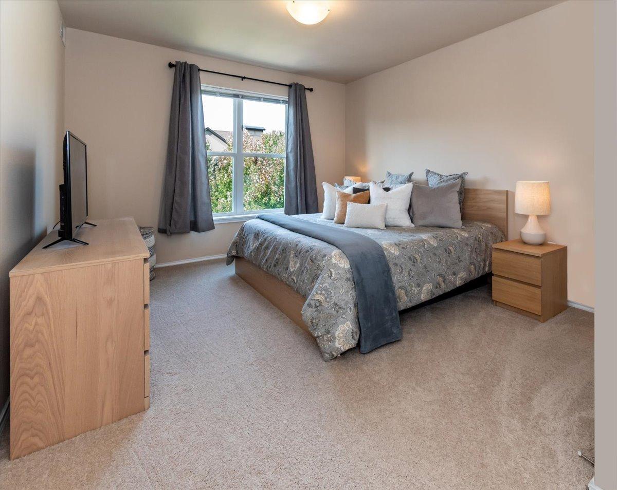 13580 Technology Drive Unit: 3319