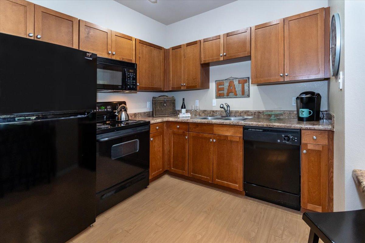 13580 Technology Drive Unit: 3319