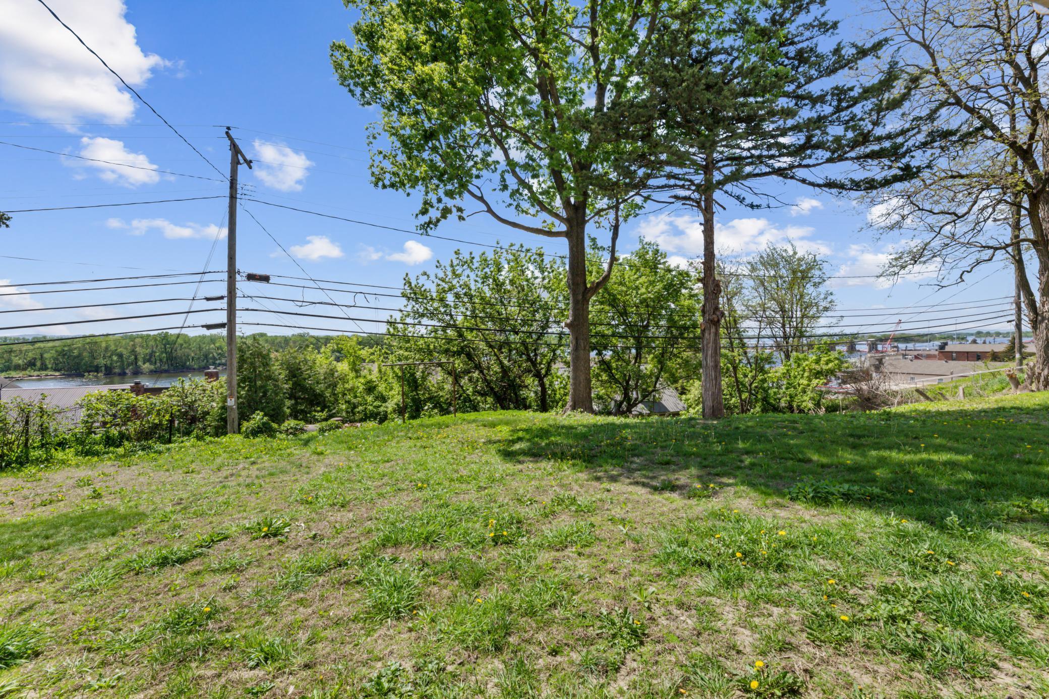304 S 2nd Street