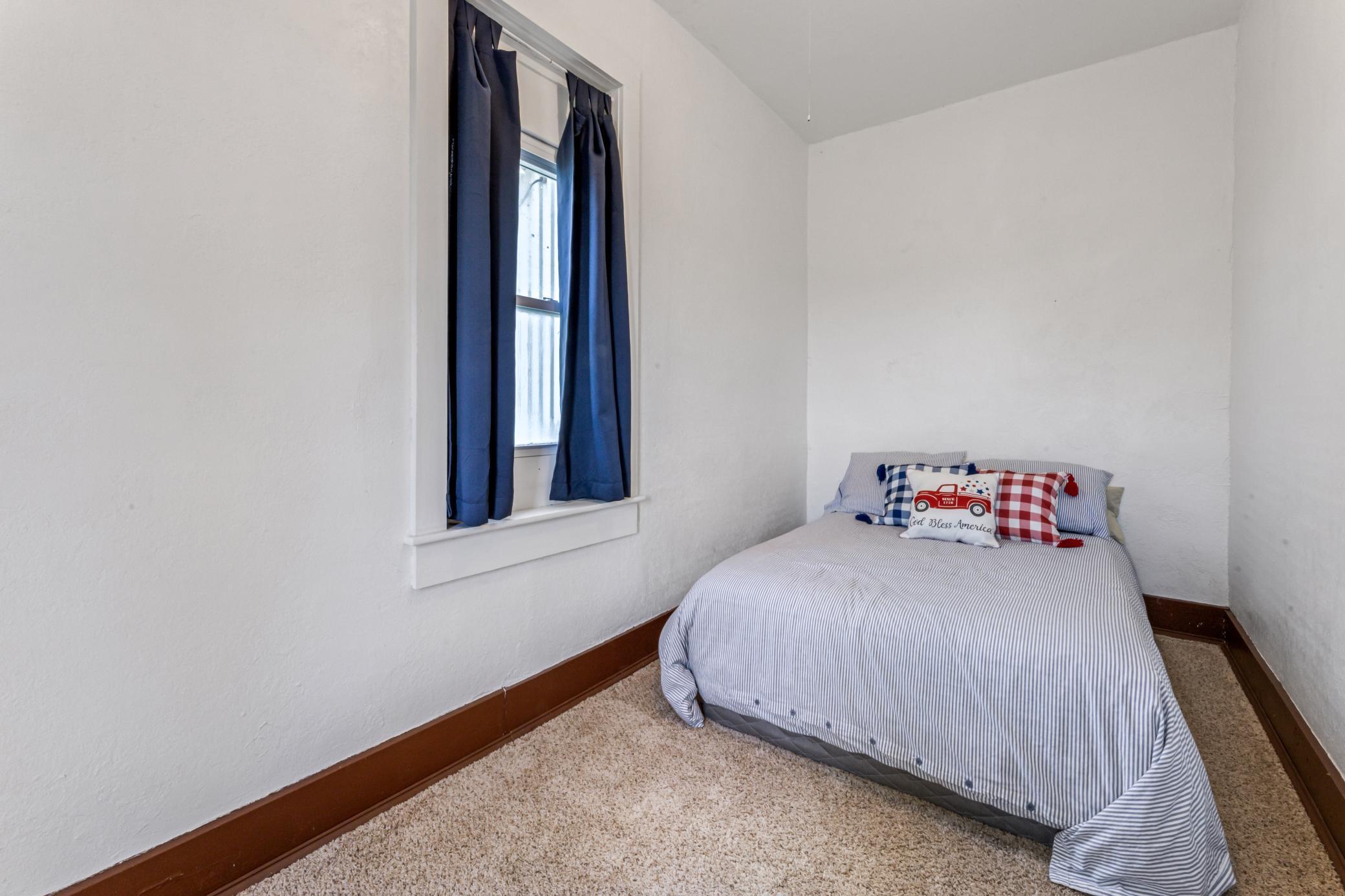 304 S 2nd Street