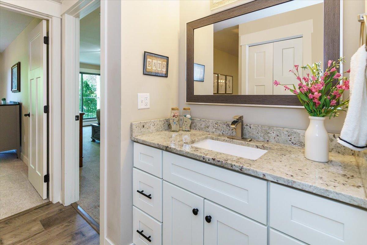 10501 Cedar Lake Road Unit: 404