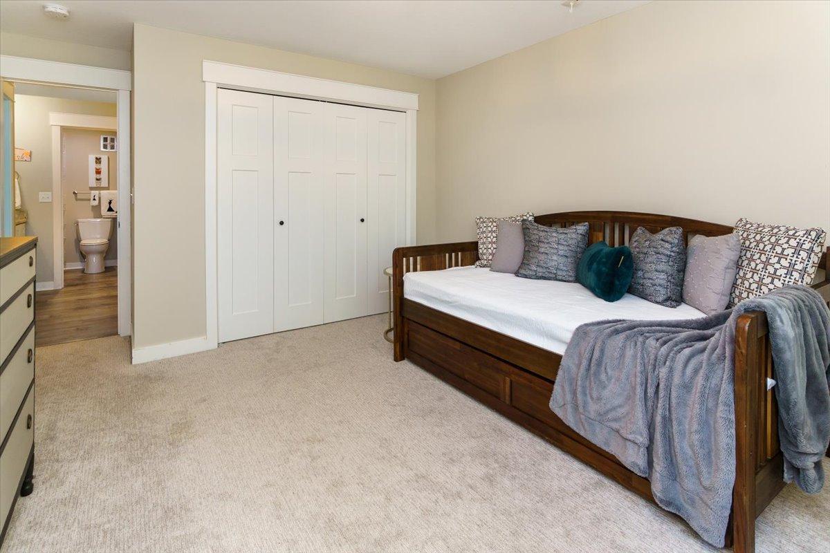 10501 Cedar Lake Road Unit: 404