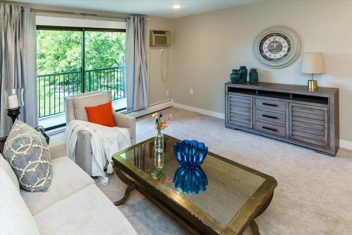10501 Cedar Lake Road Unit: 404