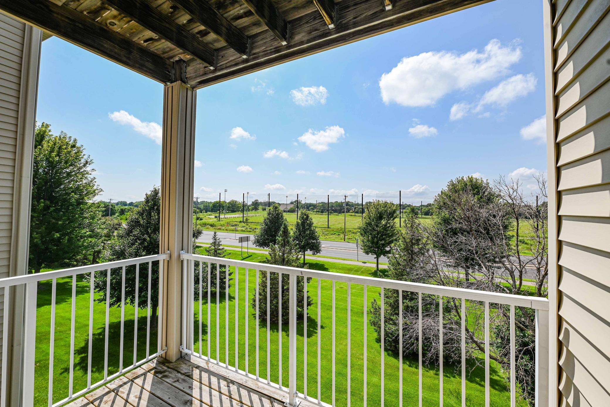1590 Parkwood Drive Unit: 210