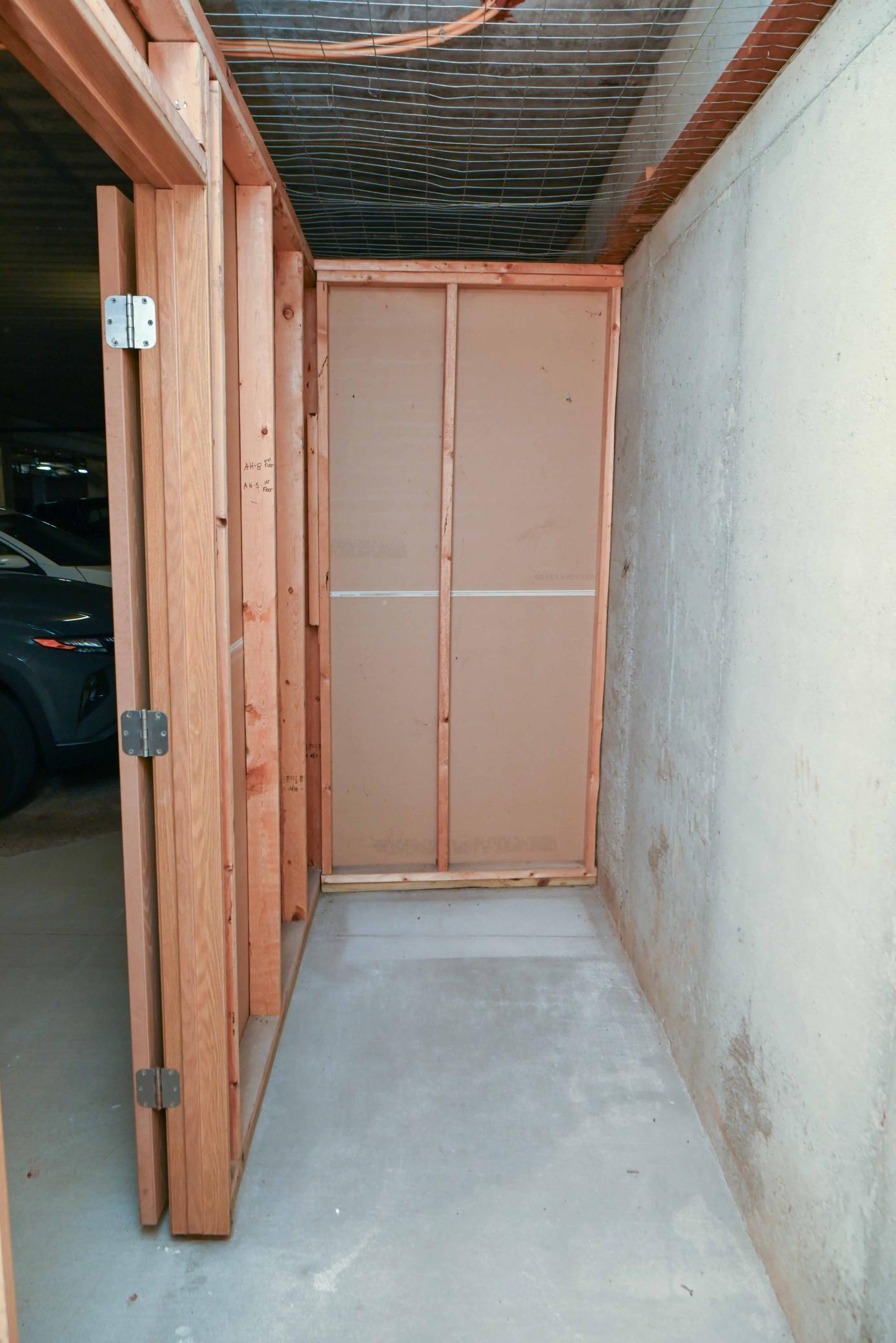 1590 Parkwood Drive Unit: 210