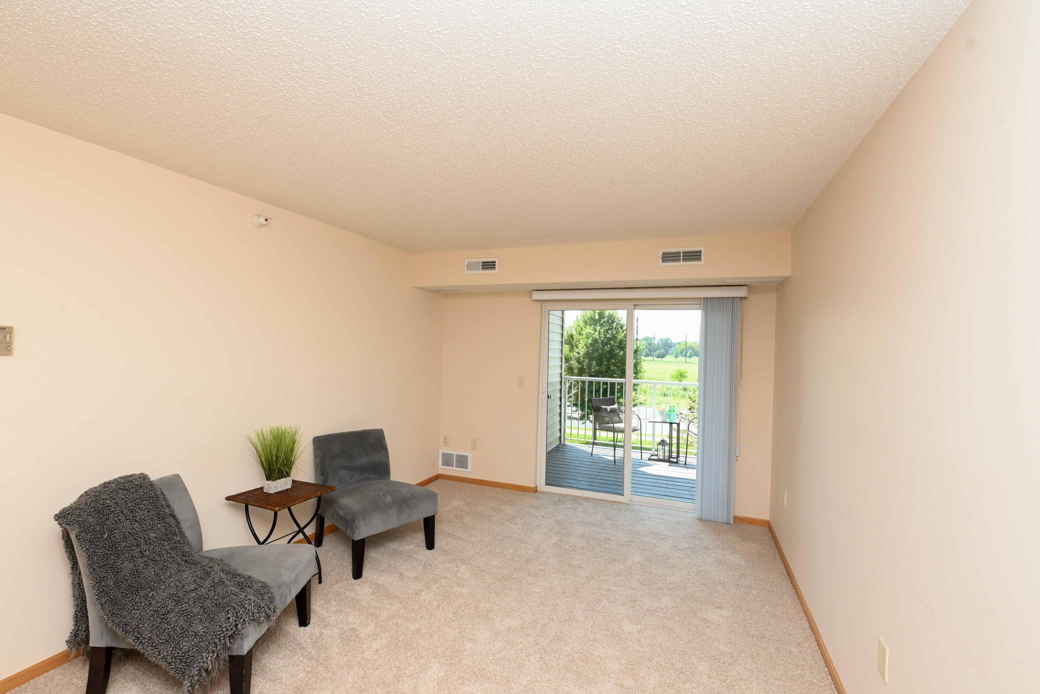1590 Parkwood Drive Unit: 210