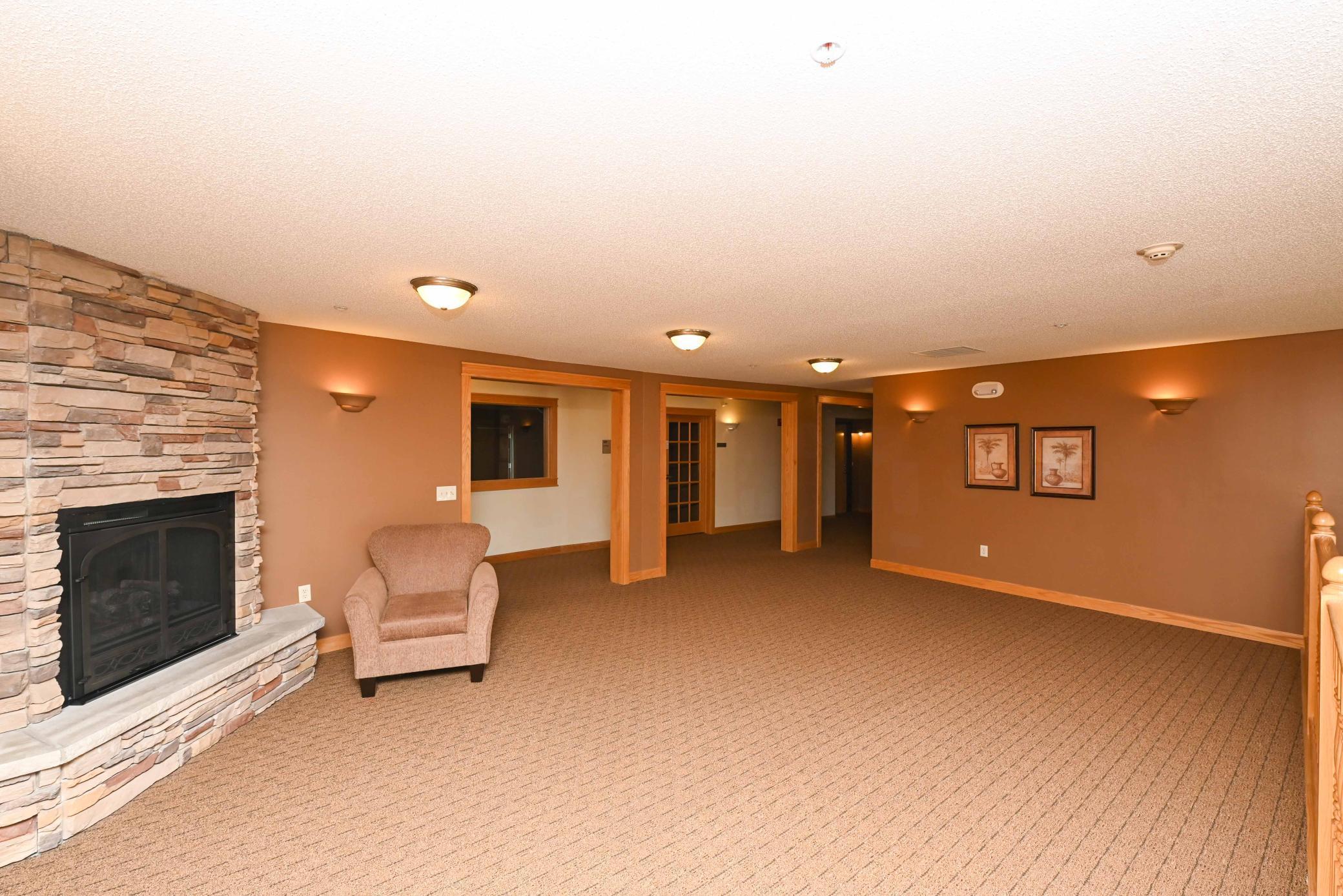 1590 Parkwood Drive Unit: 210