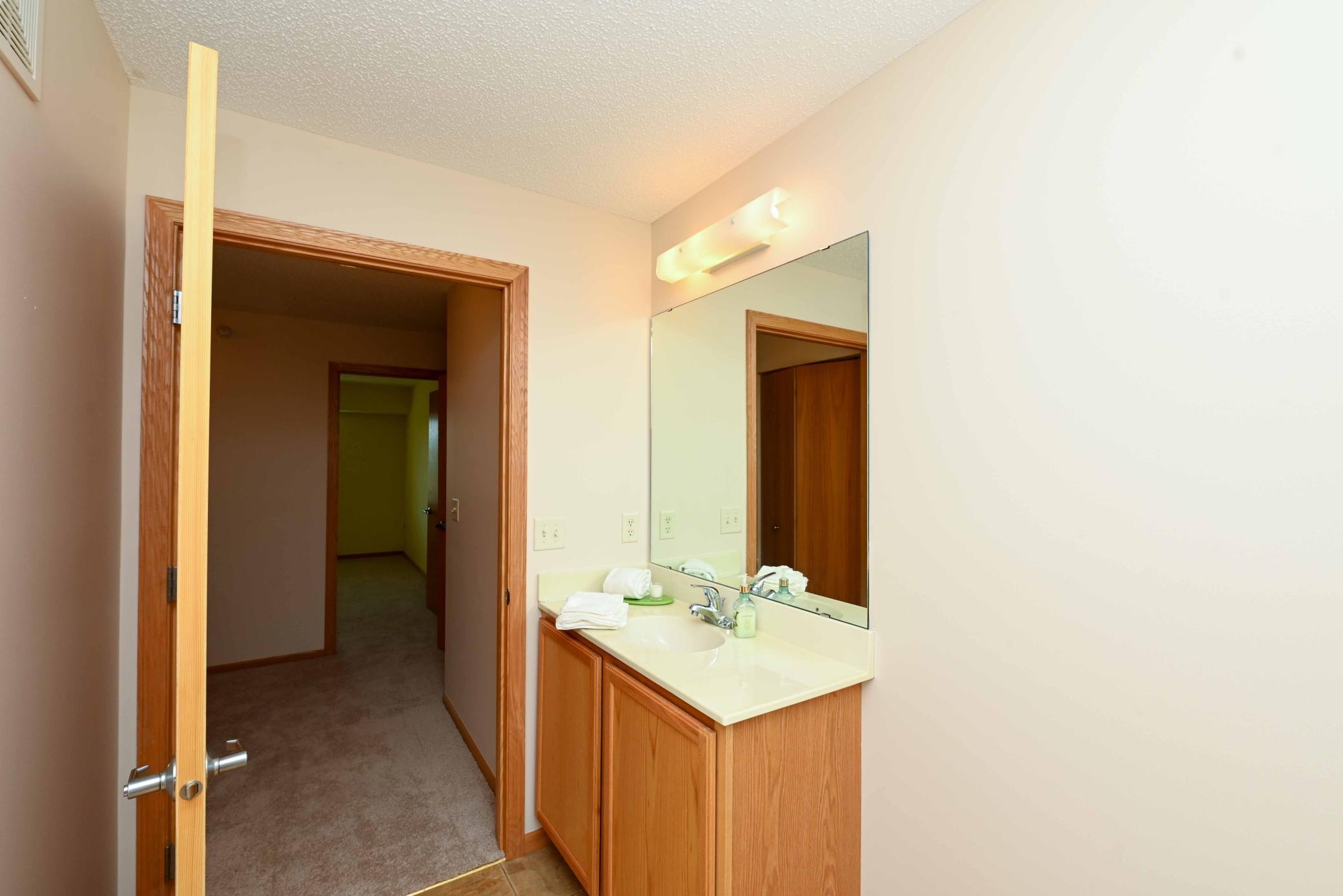 1590 Parkwood Drive Unit: 210