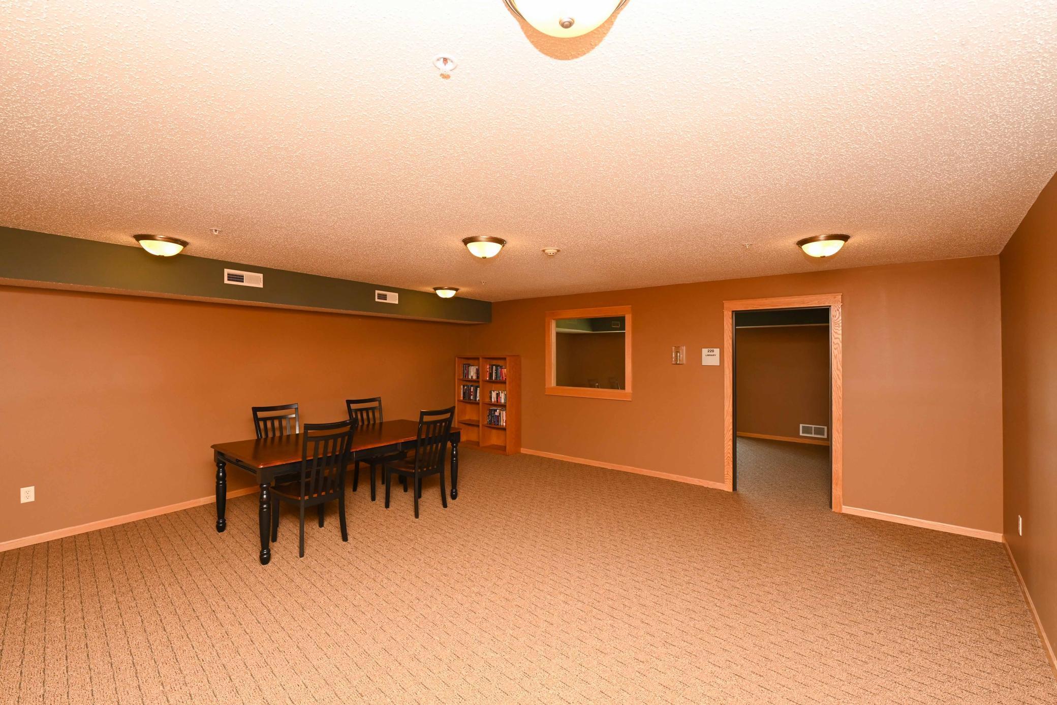 1590 Parkwood Drive Unit: 210