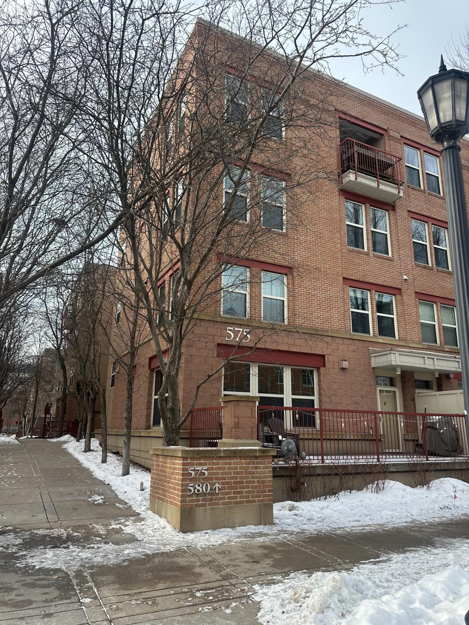 575 N 1st Street Unit: 301