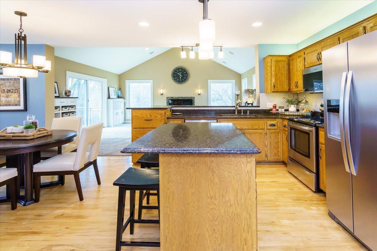 648 Welland Court