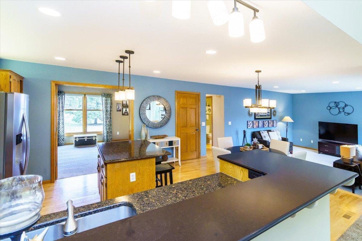 648 Welland Court