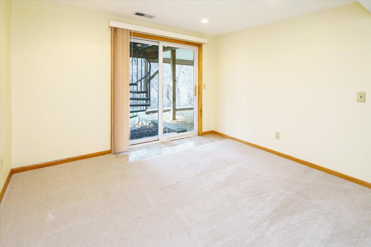 648 Welland Court