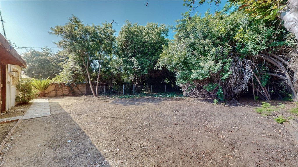 1143 N Rimsdale Avenue