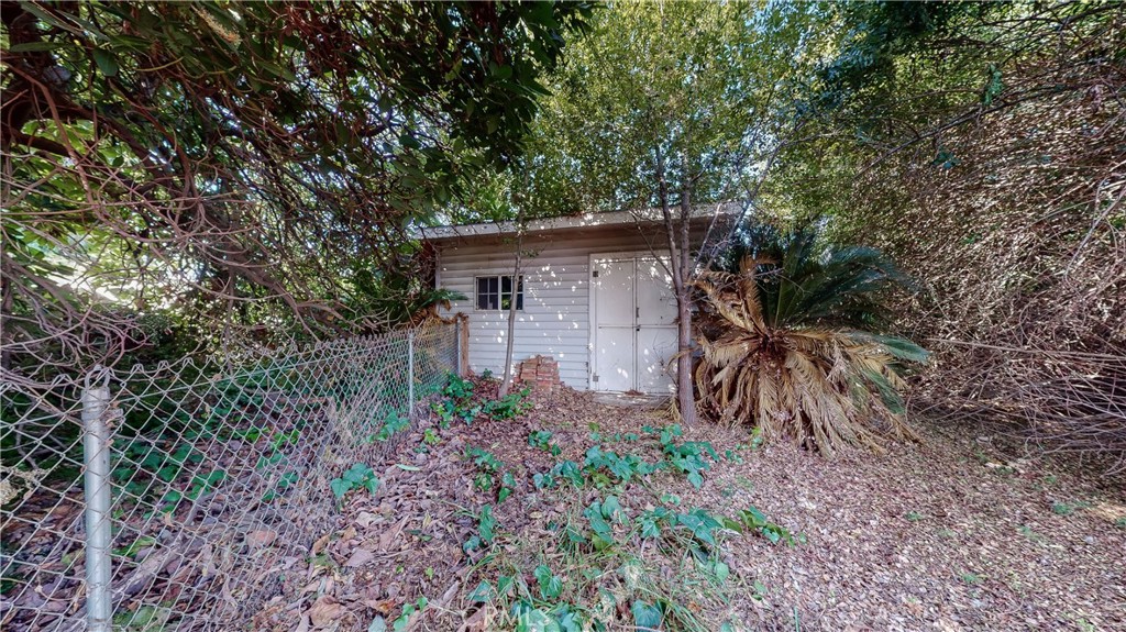 1143 N Rimsdale Avenue