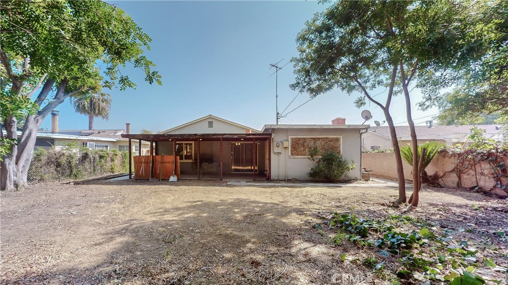 1143 N Rimsdale Avenue