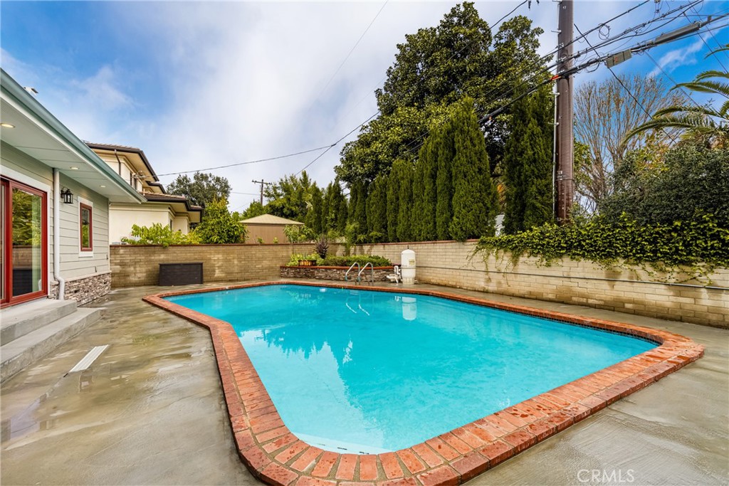 2532 El Capitan Avenue