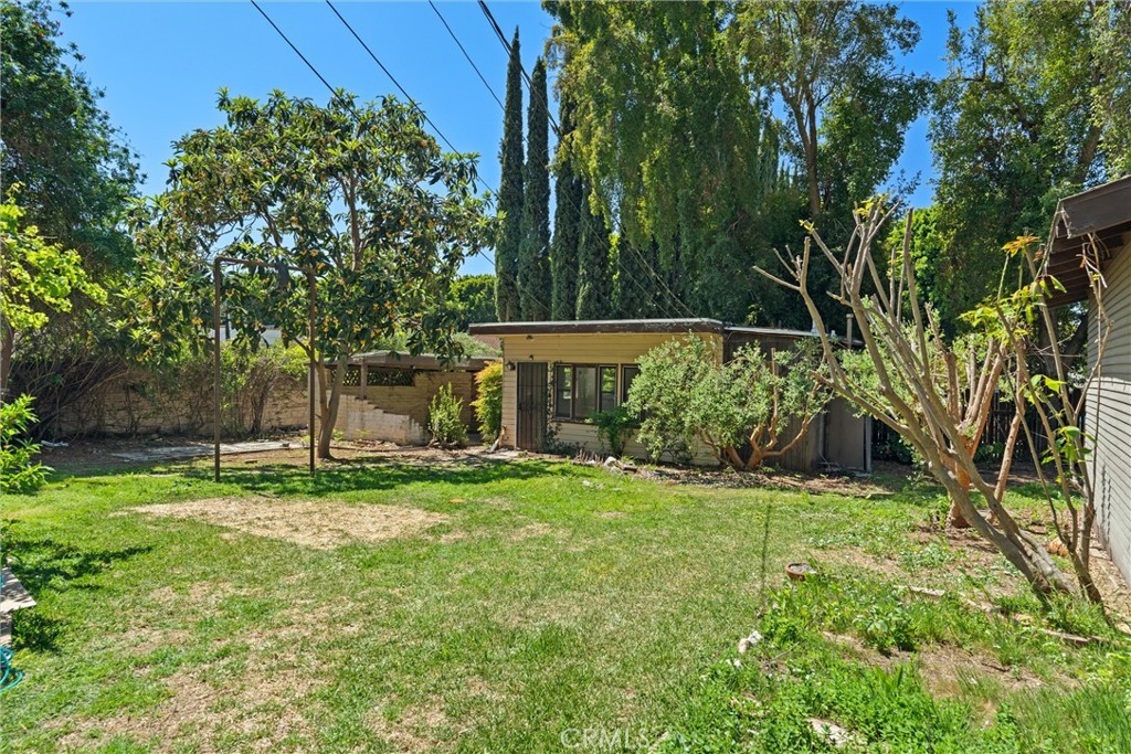 7945 Caldwell Avenue