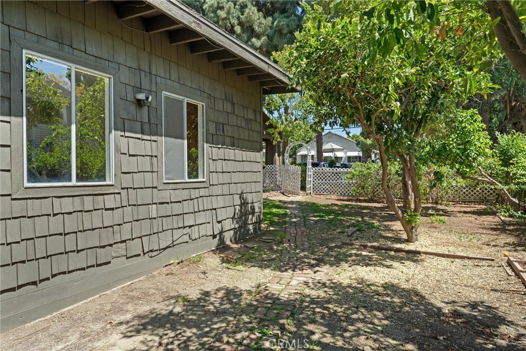 7945 Caldwell Avenue