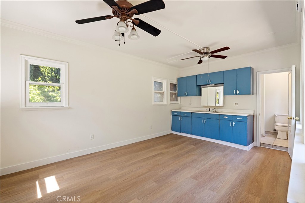 7945 Caldwell Avenue