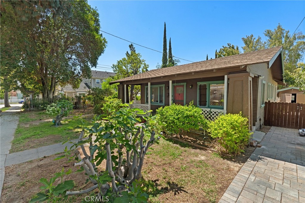 7945 Caldwell Avenue