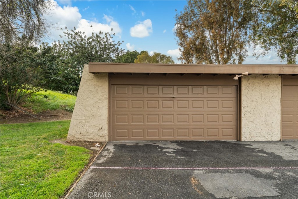 3365 Orange Grove Avenue