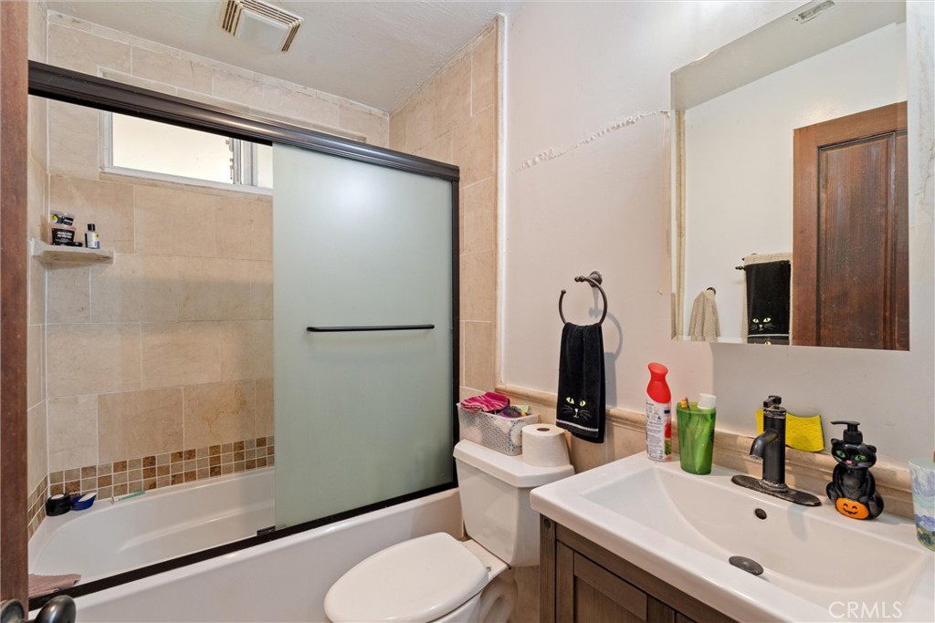 3365 Orange Grove Avenue