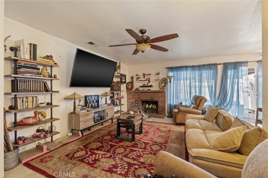 3365 Orange Grove Avenue