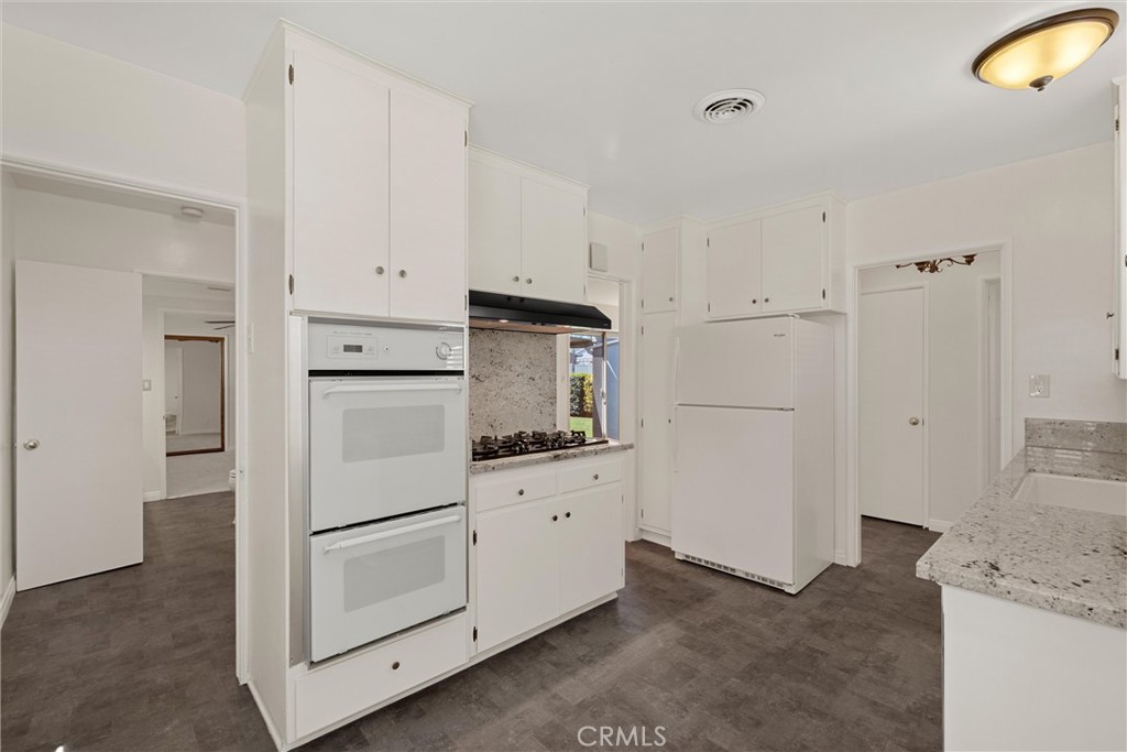 15246 Lashburn Street