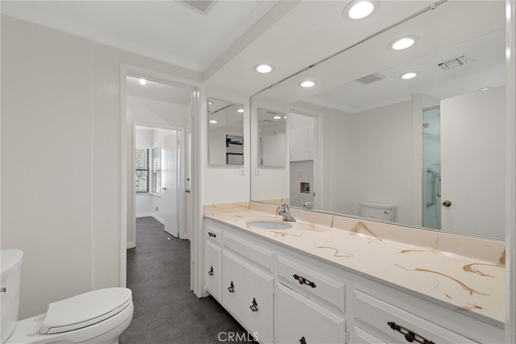 15246 Lashburn Street