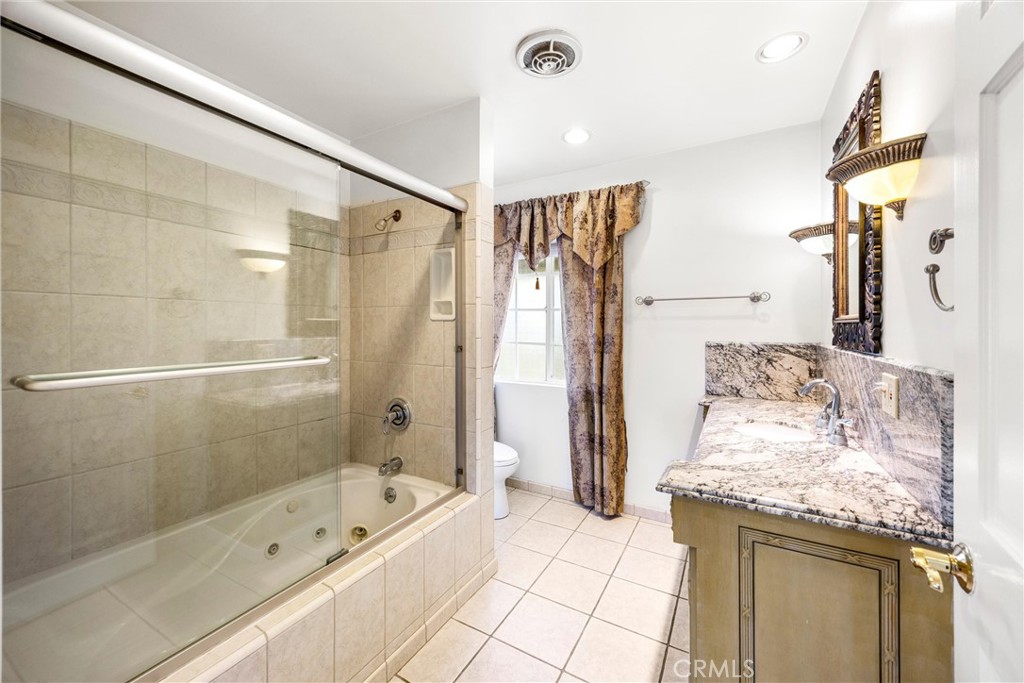1820 Edgewood Drive