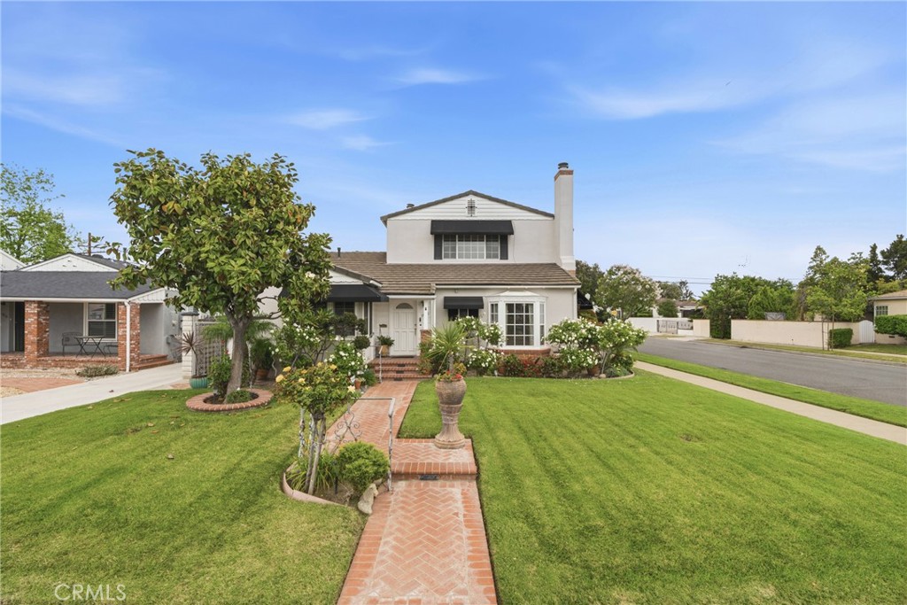 1820 Edgewood Drive