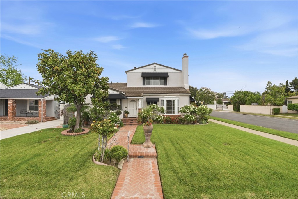 1820 Edgewood Drive