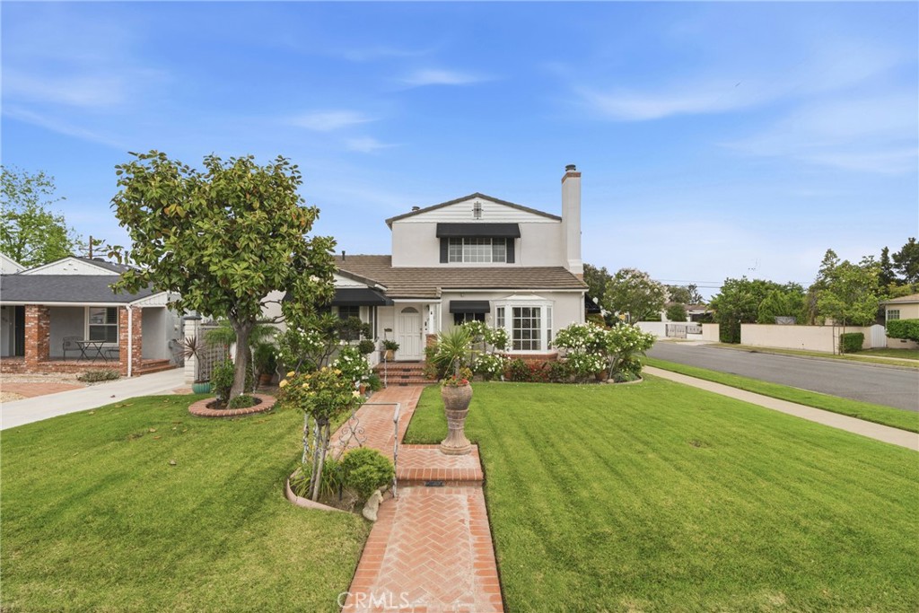 1820 Edgewood Drive