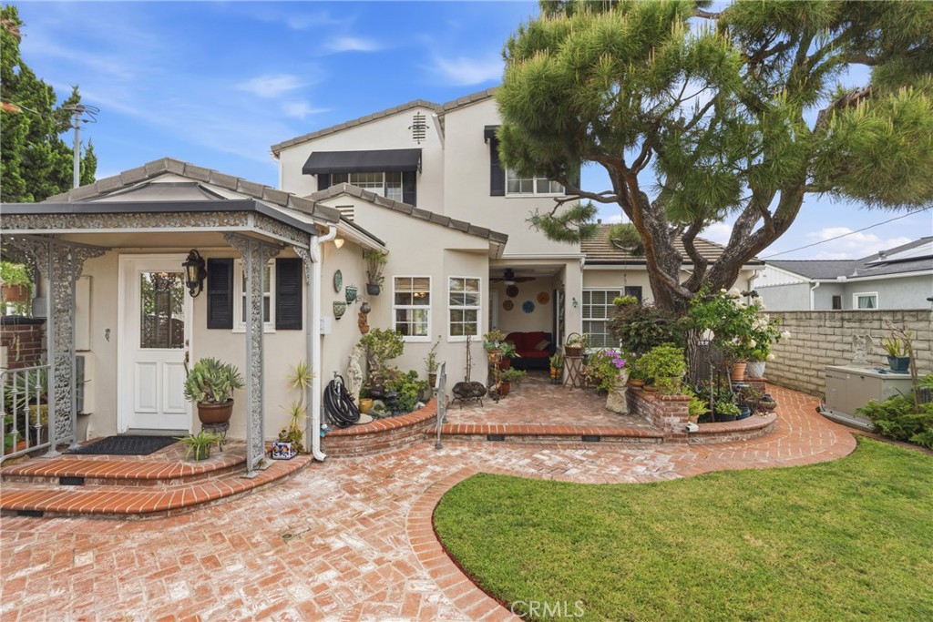 1820 Edgewood Drive